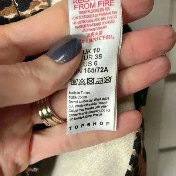 Topshop Leopard Print Buckle A-Line Mini Skirt Size 6 - Picture 4 of 7